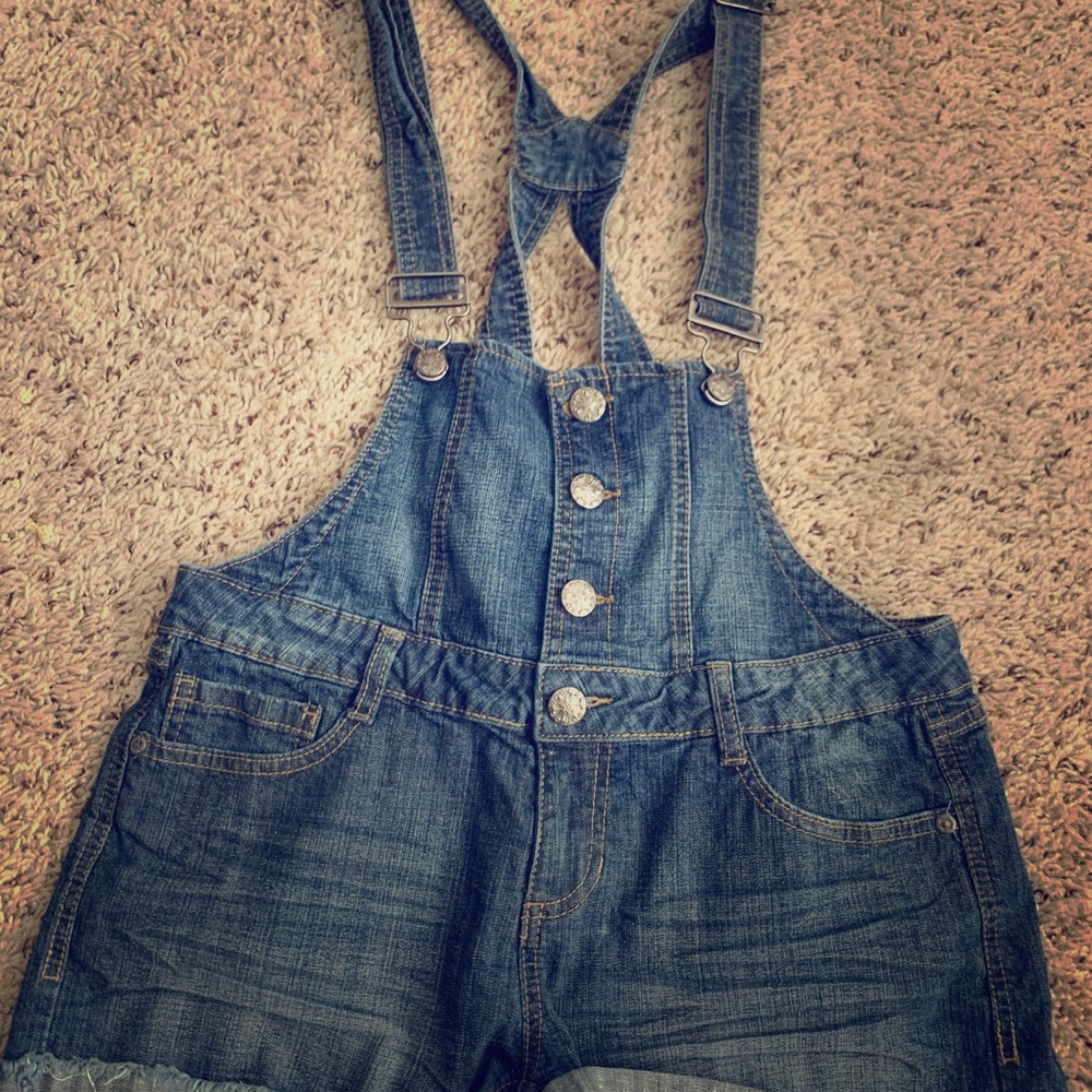 Mini overall shorts